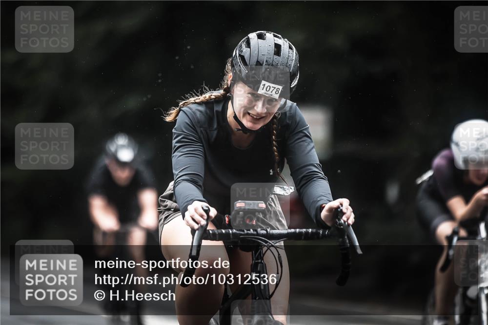 13.09.2026 - Stadtparktriathlon H.Heesch http://msf.ph/oto/10312536 13.09.2026 12:54:01 Radfahren 1078, 1084, 1214, 1248, 1255, 1294 meine-sportfotos.de