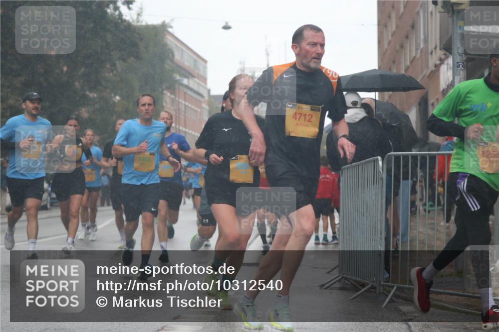 13.09.2026 - Kiel Lauf Markus Tischler http://msf.ph/oto/10312540 13.09.2026 10:39:04 Fleethörn 7405, 4, 38, 4712, 1256 meine-sportfotos.de