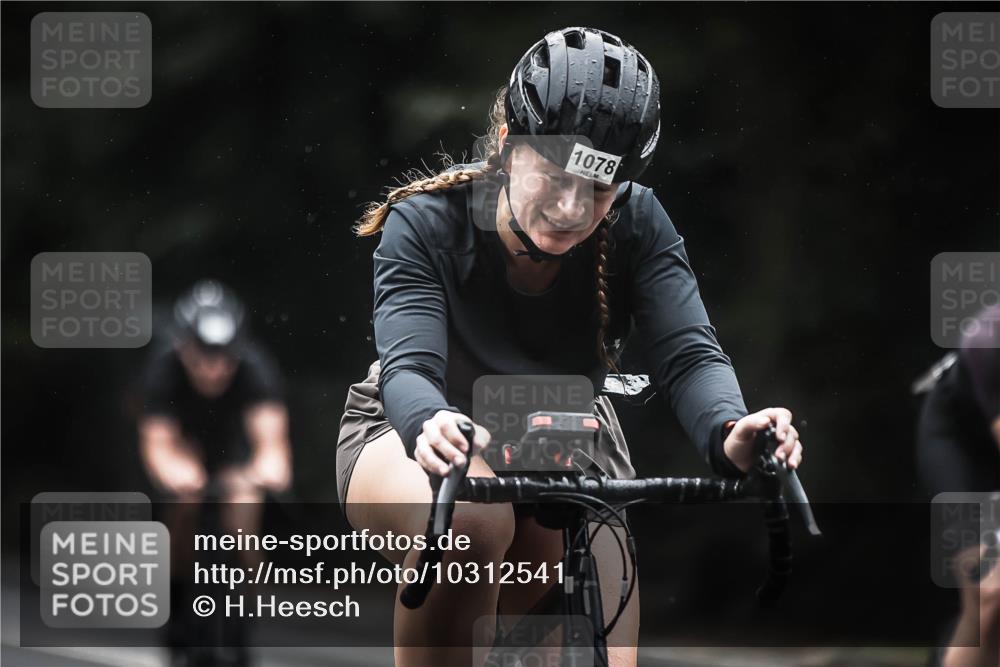 13.09.2026 - Stadtparktriathlon H.Heesch http://msf.ph/oto/10312541 13.09.2026 12:54:02 Radfahren 1078, 1084, 1214, 1248, 1294 meine-sportfotos.de