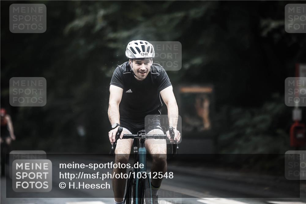 13.09.2026 - Stadtparktriathlon H.Heesch http://msf.ph/oto/10312548 13.09.2026 12:54:04 Radfahren 1078, 1084, 1214, 1248, 1289, 1294 meine-sportfotos.de