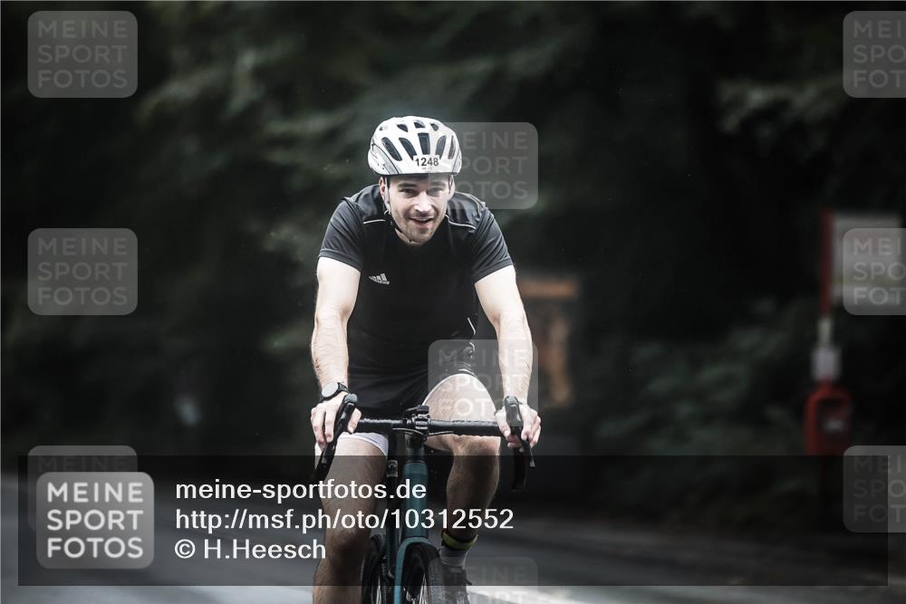 13.09.2026 - Stadtparktriathlon H.Heesch http://msf.ph/oto/10312552 13.09.2026 12:54:04 Radfahren 1078, 1084, 1214, 1248, 1289, 1294 meine-sportfotos.de
