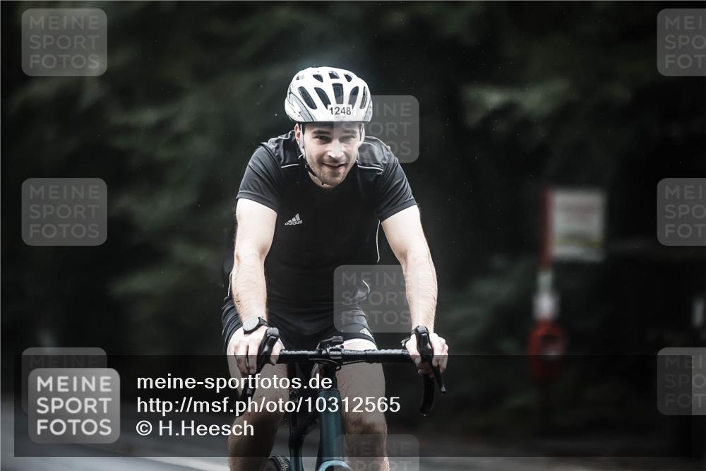 13.09.2026 - Stadtparktriathlon H.Heesch http://msf.ph/oto/10312565 13.09.2026 12:54:04 Radfahren 1078, 1084, 1214, 1248, 1289, 1294 meine-sportfotos.de