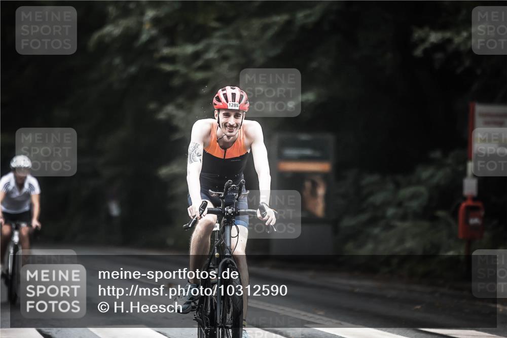13.09.2026 - Stadtparktriathlon H.Heesch http://msf.ph/oto/10312590 13.09.2026 12:54:08 Radfahren 1137, 1138, 1211, 1214, 1248, 1289 meine-sportfotos.de