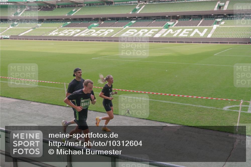 13.09.2026 - 21. swb-Marathon Bremen Michael Burmester http://msf.ph/oto/10312604 13.09.2026 12:48:34 Laufen im Stadion 382, 384, 524, 572, 621, 826, 889, 899, 1349, 1723, 1748, 1872, 1925, 2266, 2287, 2605, 2646, 2844, 2956, 3043, 3110, 3118, 3127, 3197, 3242, 3276, 3284, 3297, 3330, 3466, 3794, 3910, 3973, 4025, 4082, 4239, 4247, 4614, 4712, 4729, 4732, 4852, 4898, 4990, 4992, 5424, 5517, 5570, 5648, 5803, 5976, 6025, 6058, 6692, 6708, 6784, 6951, 7064, 7399, 7538, 7636, 7803, 7876, 8060, 8611, 8621, 8706, 8877, 8973, 8980, 8981, 9010, 9035, 9061, 9429, 9689, 9918, 9934, 13091 meine-sportfotos.de