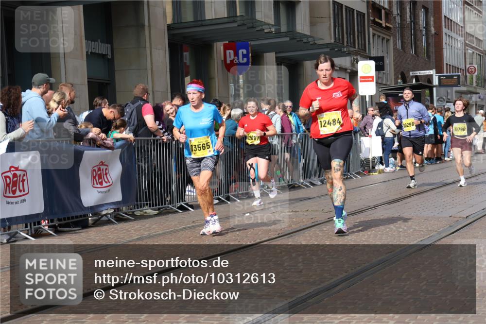 13.09.2026 - 21. swb-Marathon Bremen Strokosch-Dieckow http://msf.ph/oto/10312613 13.09.2026 10:55:50 Ziel 10246, 10298, 10322, 10365, 10443, 10670, 10690, 10699, 10949, 10957, 10960, 11219, 11280, 11570, 11693, 11782, 11790, 11972, 12061, 12452, 12476, 12484, 13565, 10203, 10243, 10297, 10374, 10379, 10423, 10529, 10550, 10703, 10788, 10809, 10881, 10952, 11377, 11414, 11510, 11557, 11748, 11862, 11941, 11975, 12030, 12108, 12125, 12143, 12150, 12188, 12348 meine-sportfotos.de
