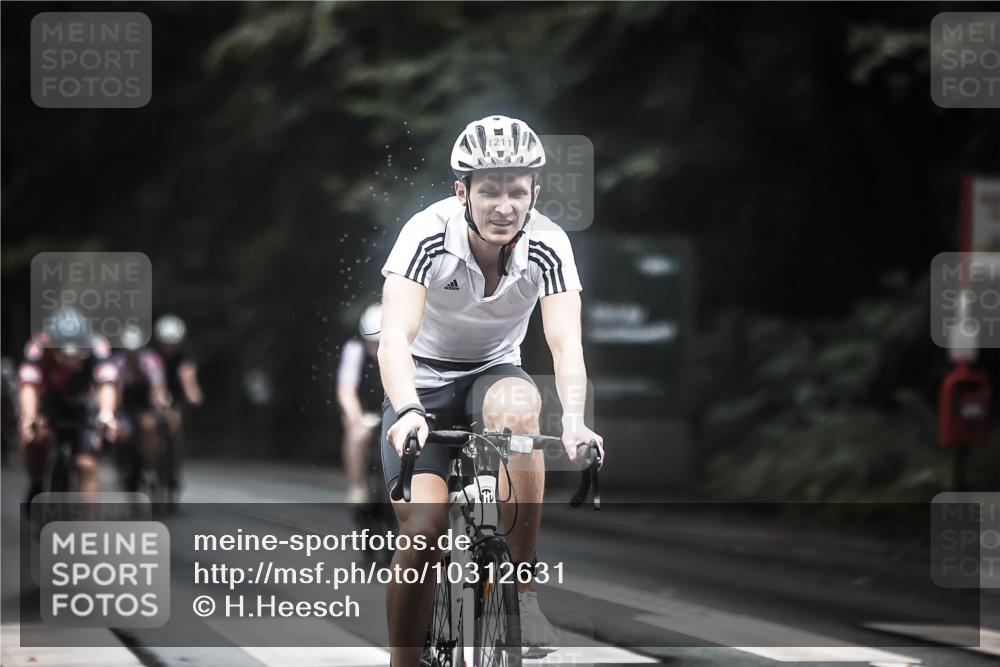 13.09.2026 - Stadtparktriathlon H.Heesch http://msf.ph/oto/10312631 13.09.2026 12:54:11 Radfahren 1137, 1138, 1140, 1204, 1211, 1289 meine-sportfotos.de