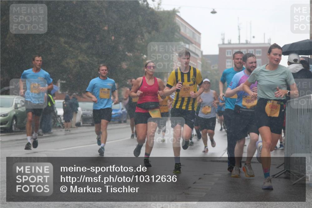 13.09.2026 - Kiel Lauf Markus Tischler http://msf.ph/oto/10312636 13.09.2026 10:39:12 Fleethörn 837, 2052, 11632, 2825, 39, 5188 meine-sportfotos.de