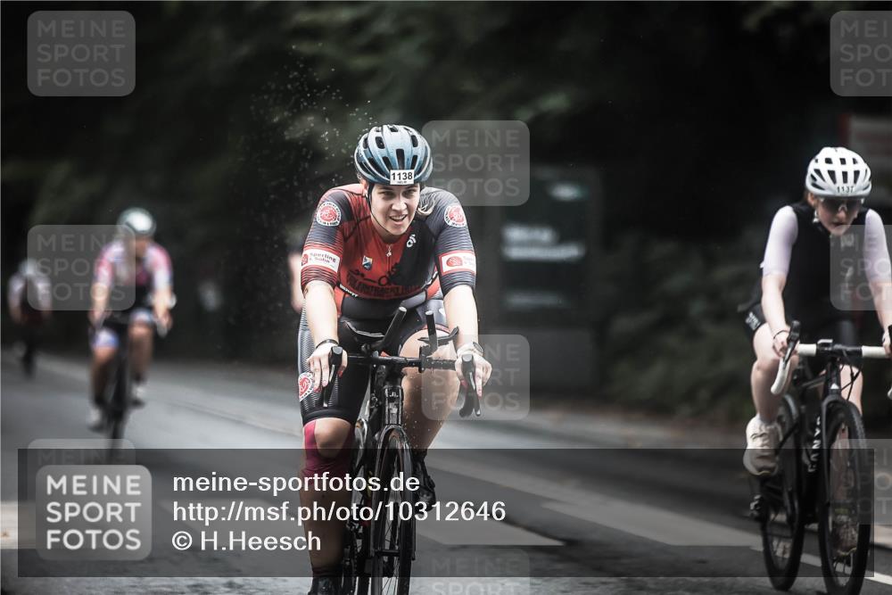 13.09.2026 - Stadtparktriathlon H.Heesch http://msf.ph/oto/10312646 13.09.2026 12:54:13 Radfahren 1137, 1138, 1140, 1170, 1189, 1204, 1211, 1242, 1289 meine-sportfotos.de