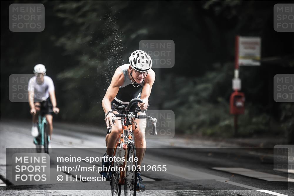13.09.2026 - Stadtparktriathlon H.Heesch http://msf.ph/oto/10312655 13.09.2026 11:46:39 Radfahren 786, 835, 870, 917 meine-sportfotos.de