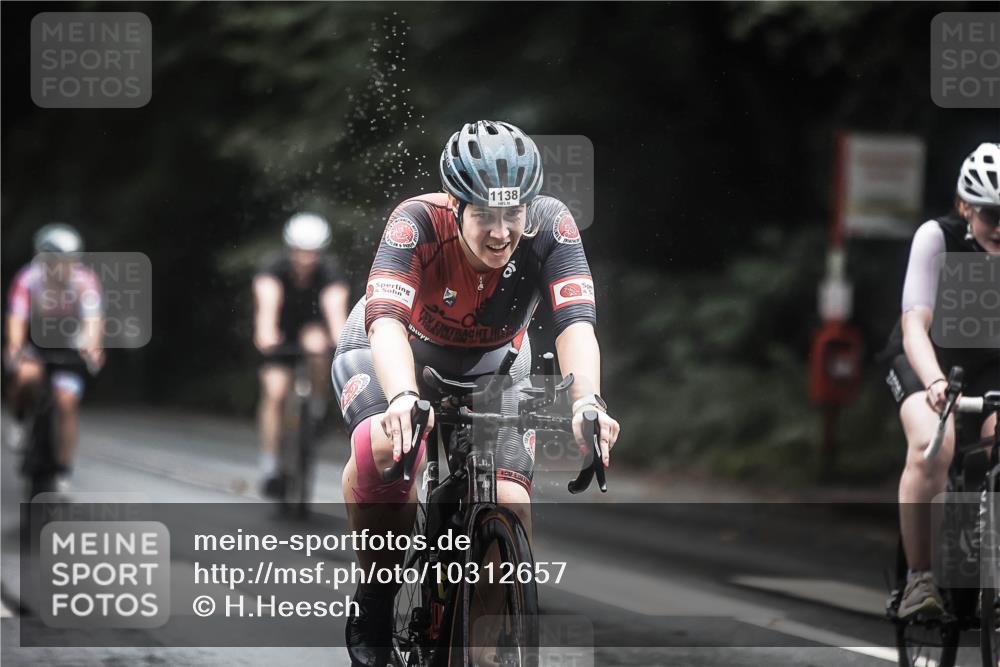13.09.2026 - Stadtparktriathlon H.Heesch http://msf.ph/oto/10312657 13.09.2026 12:54:13 Radfahren 1137, 1138, 1140, 1170, 1189, 1204, 1211, 1242, 1289 meine-sportfotos.de