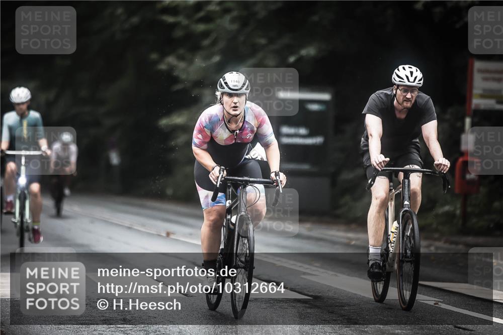 13.09.2026 - Stadtparktriathlon H.Heesch http://msf.ph/oto/10312664 13.09.2026 12:54:15 Radfahren 1137, 1138, 1140, 1170, 1189, 1204, 1211, 1242, 1273, 1289 meine-sportfotos.de