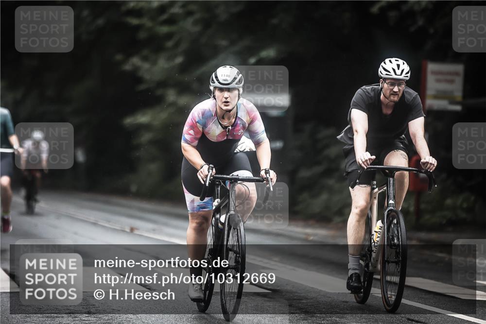 13.09.2026 - Stadtparktriathlon H.Heesch http://msf.ph/oto/10312669 13.09.2026 12:54:15 Radfahren 1137, 1138, 1140, 1170, 1189, 1204, 1211, 1242, 1273, 1289 meine-sportfotos.de