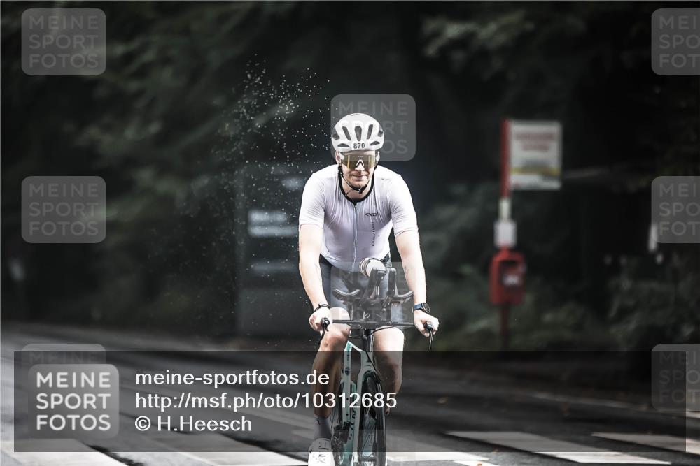 13.09.2026 - Stadtparktriathlon H.Heesch http://msf.ph/oto/10312685 13.09.2026 11:46:41 Radfahren 870, 917 meine-sportfotos.de