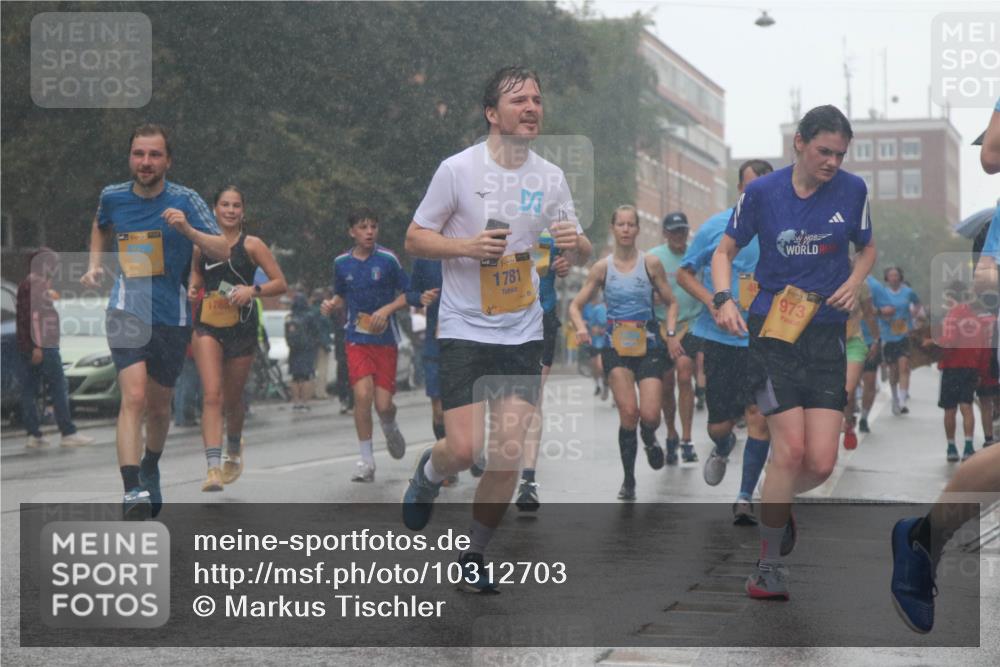 13.09.2026 - Kiel Lauf Markus Tischler http://msf.ph/oto/10312703 13.09.2026 10:39:21 Fleethörn 38, 1781, 39, 973 meine-sportfotos.de
