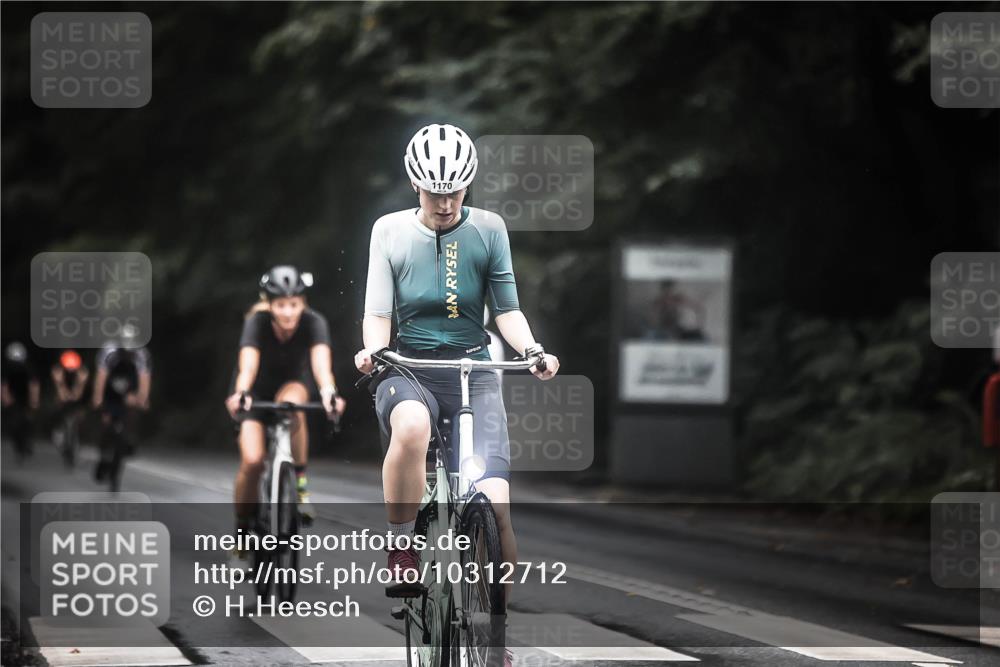 13.09.2026 - Stadtparktriathlon H.Heesch http://msf.ph/oto/10312712 13.09.2026 12:54:17 Radfahren 1137, 1138, 1140, 1170, 1189, 1204, 1211, 1242, 1273, 1400 meine-sportfotos.de