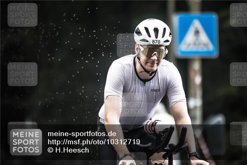 13.09.2026 - Stadtparktriathlon H.Heesch http://msf.ph/oto/10312719 13.09.2026 11:46:41 Radfahren 870, 917 meine-sportfotos.de