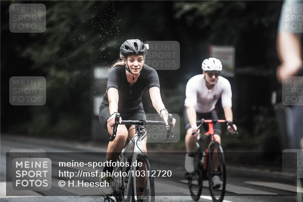 13.09.2026 - Stadtparktriathlon H.Heesch http://msf.ph/oto/10312720 13.09.2026 12:54:19 Radfahren 1087, 1137, 1138, 1140, 1170, 1189, 1204, 1242, 1273, 1299, 1400 meine-sportfotos.de