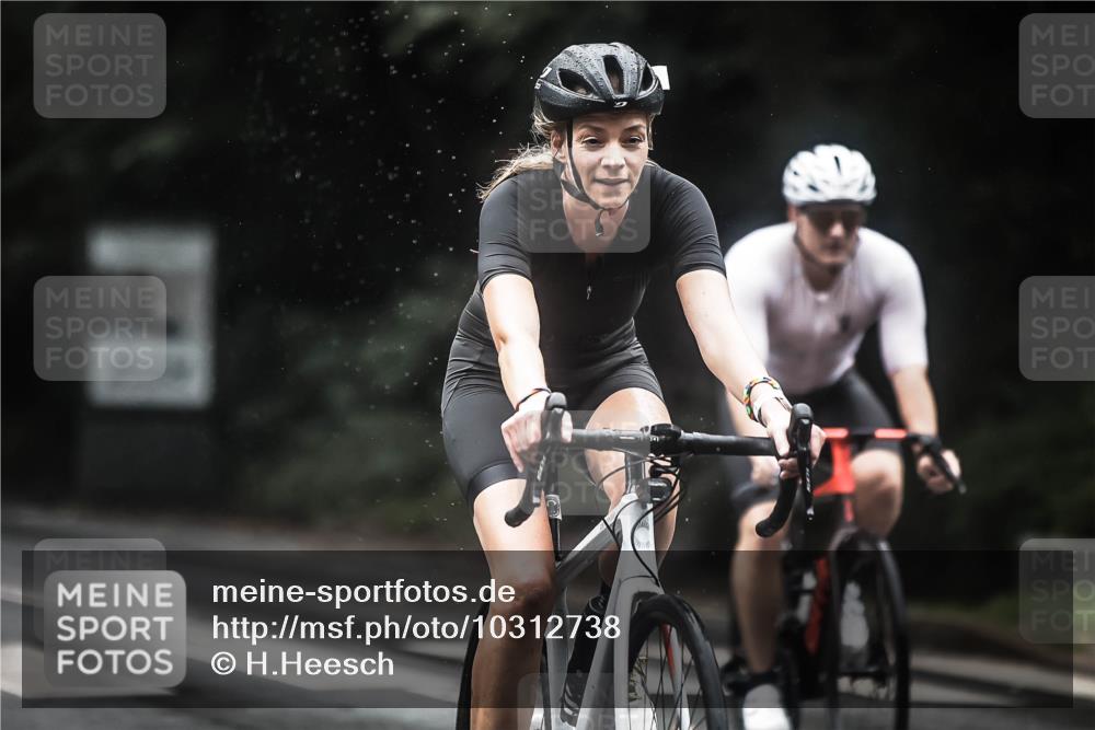 13.09.2026 - Stadtparktriathlon H.Heesch http://msf.ph/oto/10312738 13.09.2026 12:54:19 Radfahren 1087, 1137, 1138, 1140, 1170, 1189, 1204, 1242, 1273, 1299, 1400 meine-sportfotos.de