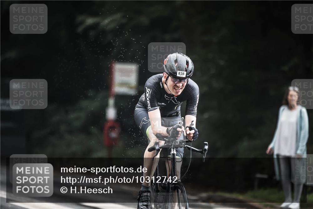 13.09.2026 - Stadtparktriathlon H.Heesch http://msf.ph/oto/10312742 13.09.2026 11:46:51 Radfahren 794, 834, 838, 860 meine-sportfotos.de