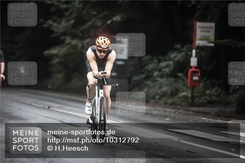 13.09.2026 - Stadtparktriathlon H.Heesch http://msf.ph/oto/10312792 13.09.2026 12:54:23 Radfahren 1087, 1170, 1189, 1193, 1242, 1273, 1299, 1400 meine-sportfotos.de