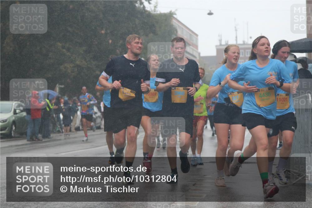 13.09.2026 - Kiel Lauf Markus Tischler http://msf.ph/oto/10312804 13.09.2026 10:39:30 Fleethörn 10307, 3960, 1, 38, 4436, 11021 meine-sportfotos.de
