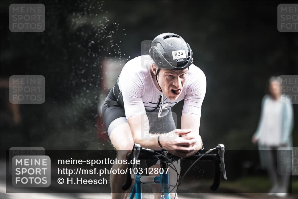 13.09.2026 - Stadtparktriathlon H.Heesch http://msf.ph/oto/10312807 13.09.2026 11:46:57 Radfahren 794, 834, 860 meine-sportfotos.de