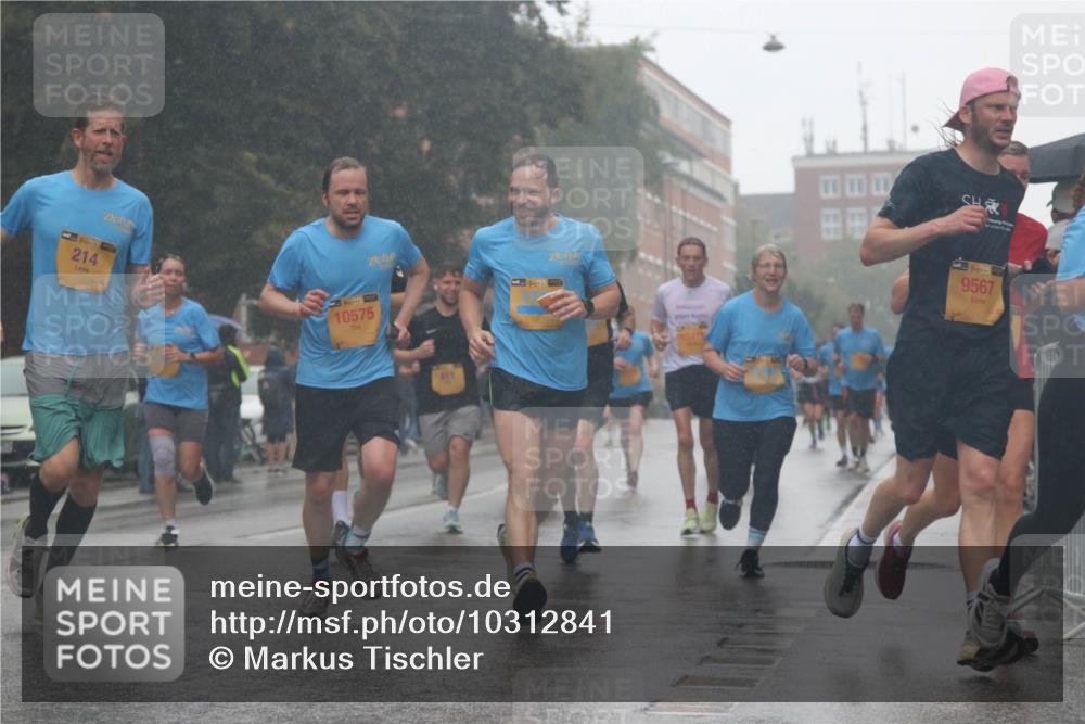 13.09.2026 - Kiel Lauf Markus Tischler http://msf.ph/oto/10312841 13.09.2026 10:39:36 Fleethörn 11, 394, 214, 139, 38, 10575, 811, 39, 9567 meine-sportfotos.de