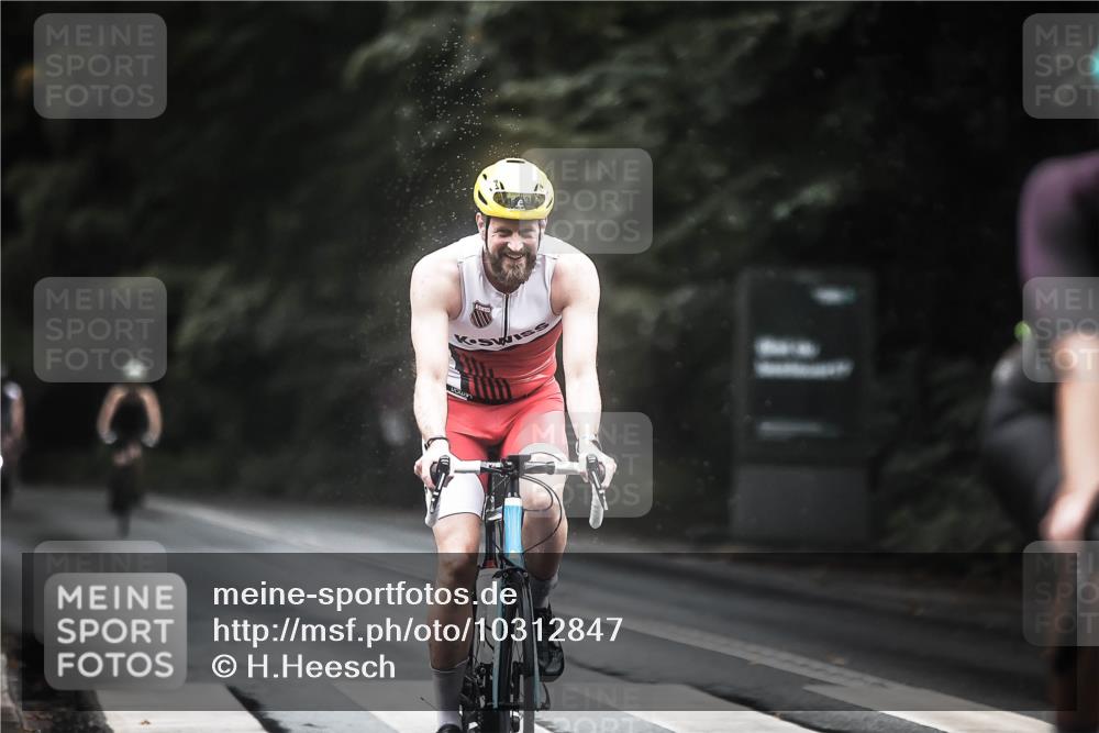 13.09.2026 - Stadtparktriathlon H.Heesch http://msf.ph/oto/10312847 13.09.2026 12:54:26 Radfahren 1087, 1193, 1273, 1299, 1400 meine-sportfotos.de