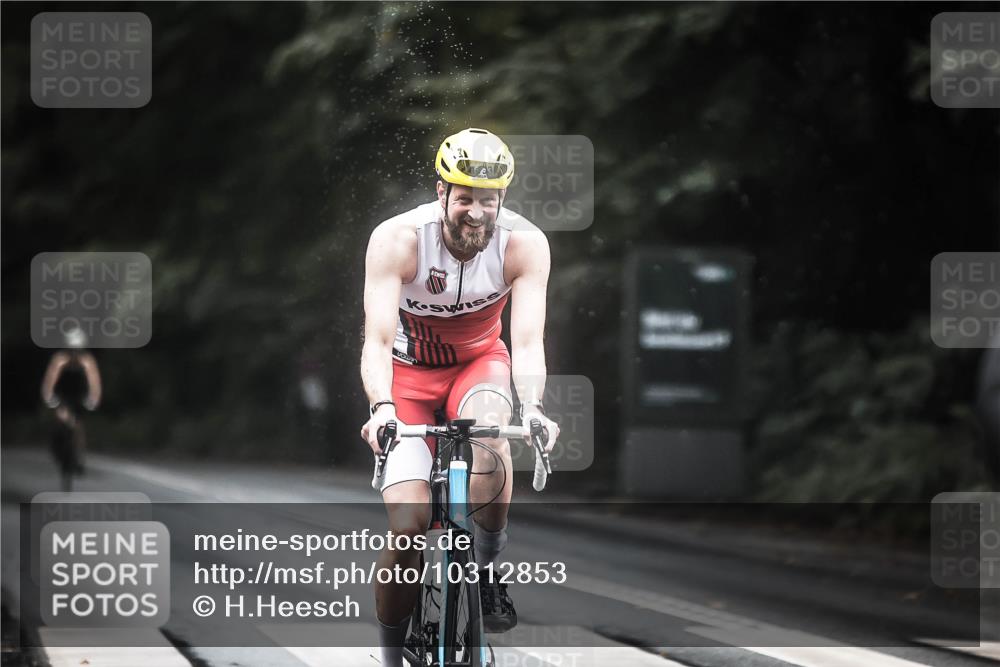13.09.2026 - Stadtparktriathlon H.Heesch http://msf.ph/oto/10312853 13.09.2026 12:54:26 Radfahren 1087, 1193, 1273, 1299, 1400 meine-sportfotos.de