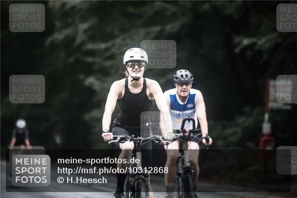 13.09.2026 - Stadtparktriathlon H.Heesch http://msf.ph/oto/10312868 13.09.2026 12:54:33 Radfahren 1101, 1225, 1226, 1308 meine-sportfotos.de