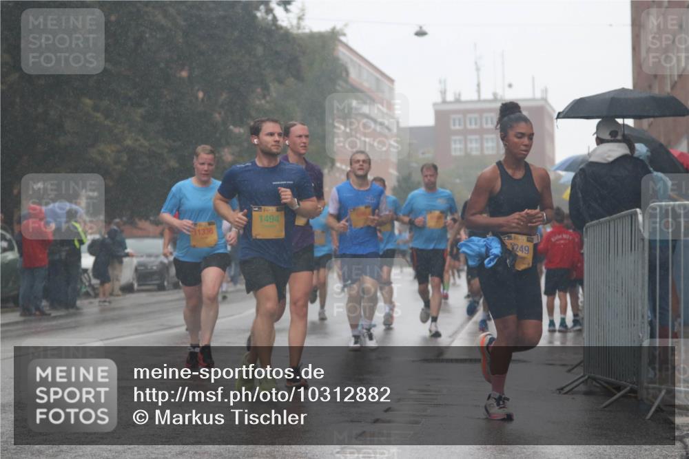 13.09.2026 - Kiel Lauf Markus Tischler http://msf.ph/oto/10312882 13.09.2026 10:39:40 Fleethörn 1336, 39, 1494, 249 meine-sportfotos.de