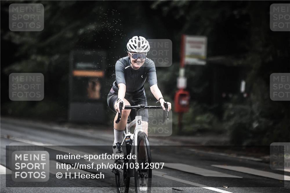 13.09.2026 - Stadtparktriathlon H.Heesch http://msf.ph/oto/10312907 13.09.2026 12:54:36 Radfahren 1101, 1225, 1226, 1304, 1308 meine-sportfotos.de