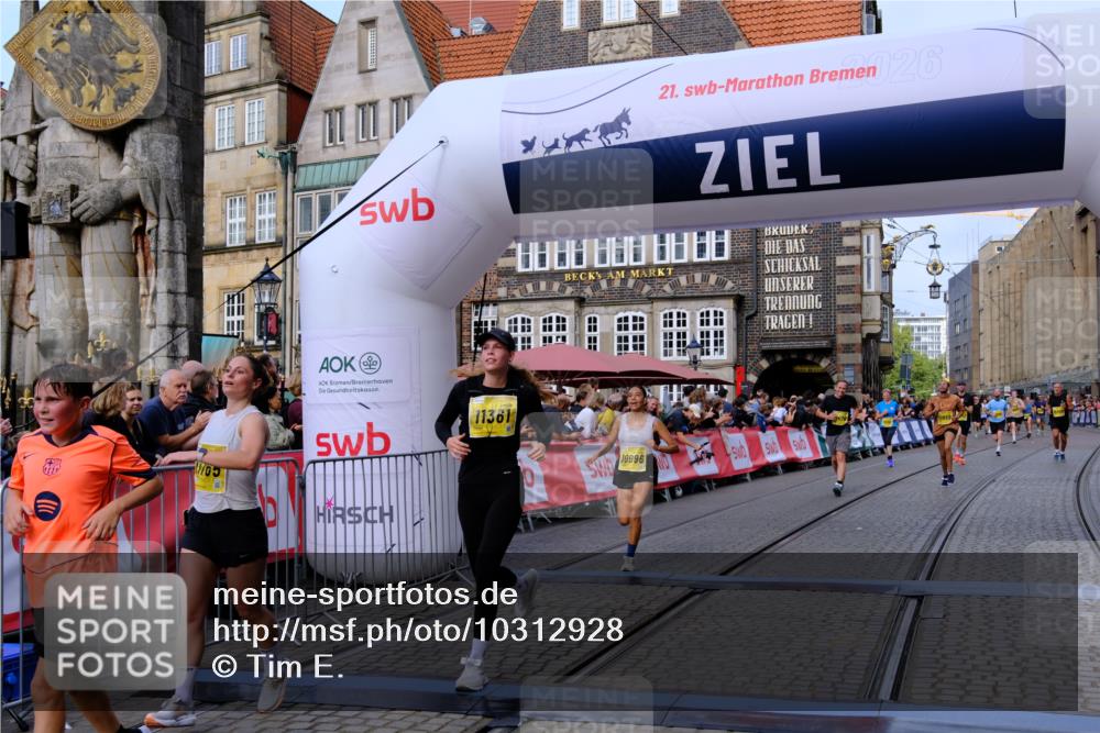 13.09.2026 - 21. swb-Marathon Bremen Tim E. http://msf.ph/oto/10312928 13.09.2026 10:54:29 Ziel 10359, 10577, 10749, 10822, 10996, 11010, 11099, 11118, 11290, 11329, 11361, 11476, 11765, 11843, 11989, 11998, 13531 meine-sportfotos.de