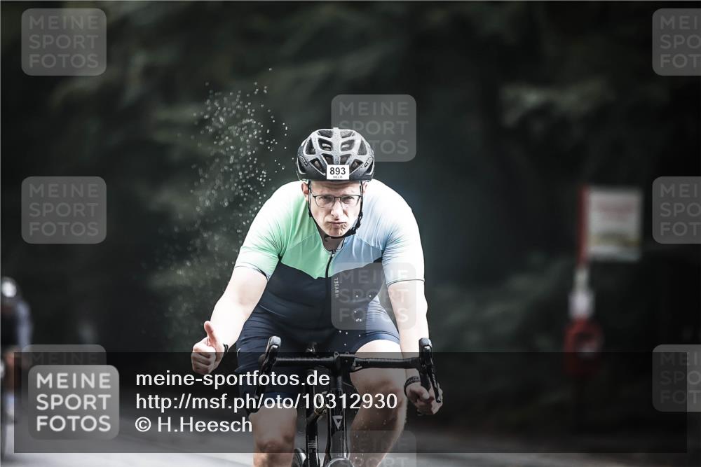 13.09.2026 - Stadtparktriathlon H.Heesch http://msf.ph/oto/10312930 13.09.2026 11:47:12 Radfahren 859, 893, 905 meine-sportfotos.de