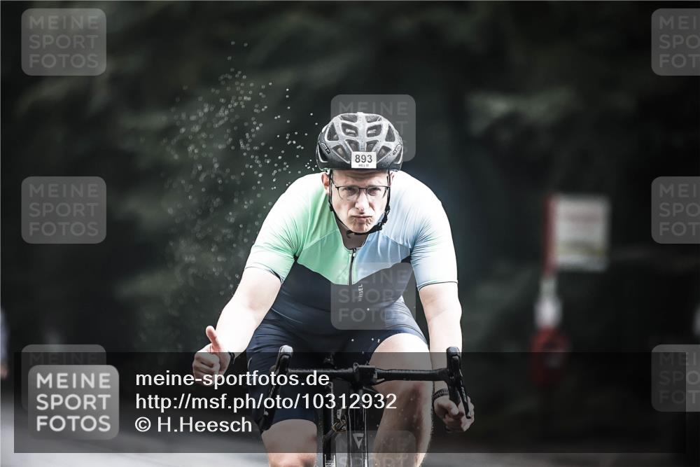 13.09.2026 - Stadtparktriathlon H.Heesch http://msf.ph/oto/10312932 13.09.2026 11:47:12 Radfahren 859, 893, 905 meine-sportfotos.de