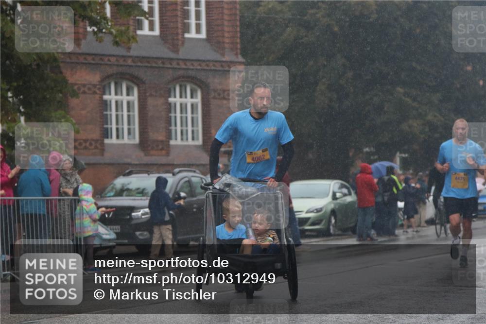 13.09.2026 - Kiel Lauf Markus Tischler http://msf.ph/oto/10312949 13.09.2026 10:39:49 Fleethörn 4444, 4062, 4475 meine-sportfotos.de