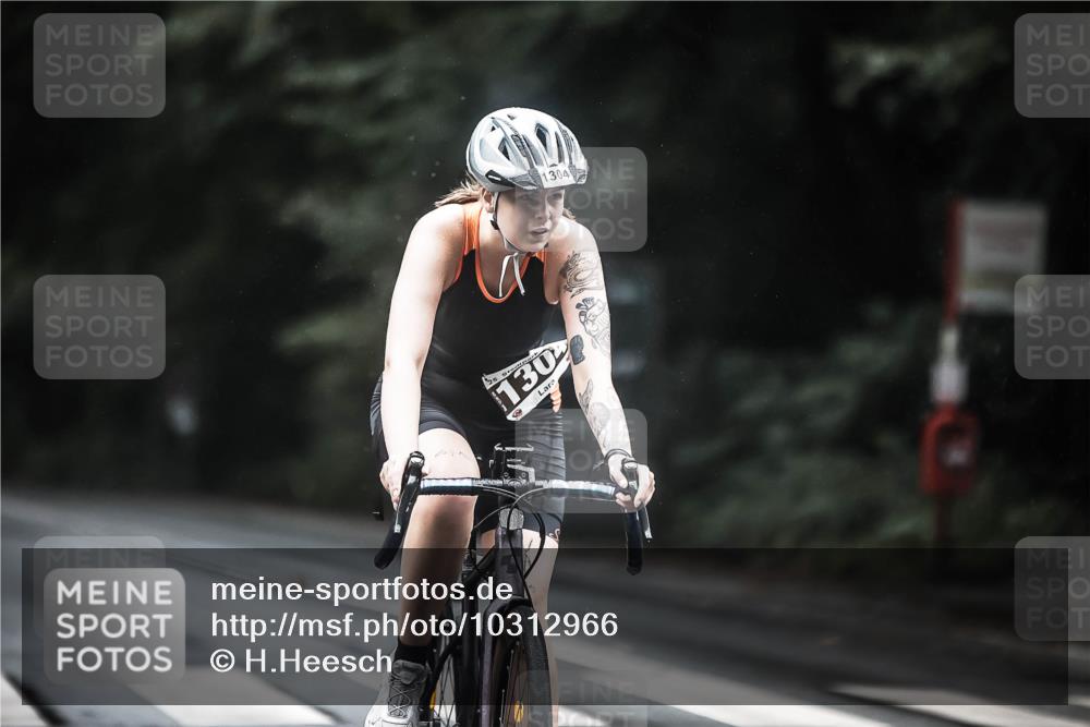 13.09.2026 - Stadtparktriathlon H.Heesch http://msf.ph/oto/10312966 13.09.2026 12:54:40 Radfahren 1101, 1226, 1262, 1304, 1308 meine-sportfotos.de