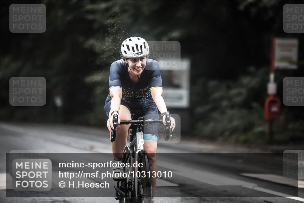 13.09.2026 - Stadtparktriathlon H.Heesch http://msf.ph/oto/10313010 13.09.2026 12:54:45 Radfahren 1217, 1262, 1304, 1308 meine-sportfotos.de