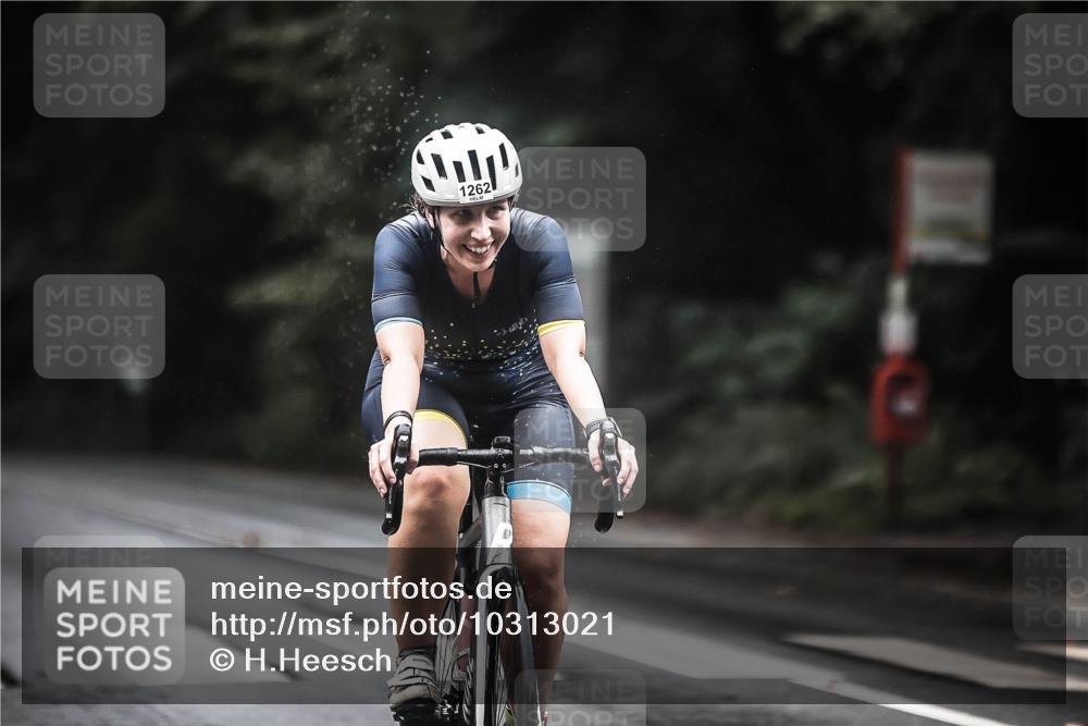 13.09.2026 - Stadtparktriathlon H.Heesch http://msf.ph/oto/10313021 13.09.2026 12:54:45 Radfahren 1217, 1262, 1304, 1308 meine-sportfotos.de