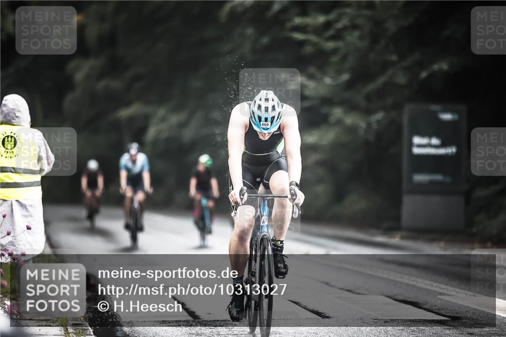 13.09.2026 - Stadtparktriathlon H.Heesch http://msf.ph/oto/10313027 13.09.2026 11:47:18 Radfahren 745, 800, 859, 869, 935 meine-sportfotos.de