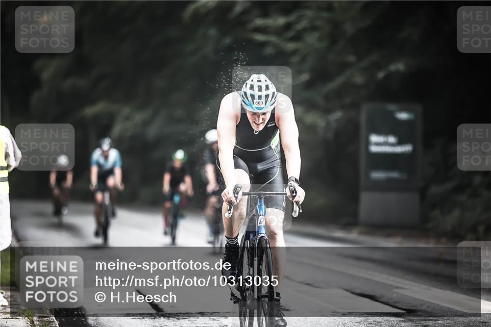 13.09.2026 - Stadtparktriathlon H.Heesch http://msf.ph/oto/10313035 13.09.2026 11:47:19 Radfahren 745, 800, 826, 859, 869, 935 meine-sportfotos.de