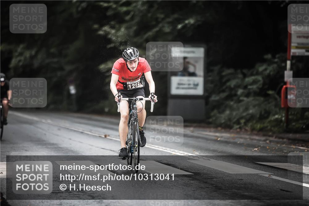 13.09.2026 - Stadtparktriathlon H.Heesch http://msf.ph/oto/10313041 13.09.2026 12:54:49 Radfahren 1179, 1217, 1258, 1262 meine-sportfotos.de