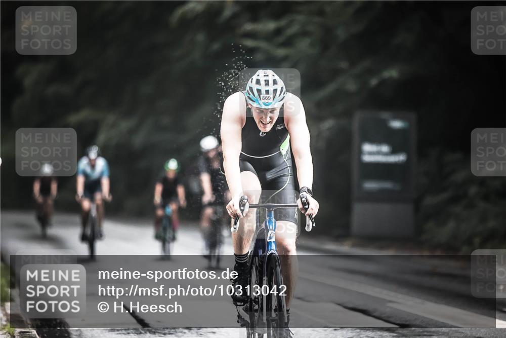 13.09.2026 - Stadtparktriathlon H.Heesch http://msf.ph/oto/10313042 13.09.2026 11:47:19 Radfahren 745, 800, 826, 859, 869, 935 meine-sportfotos.de
