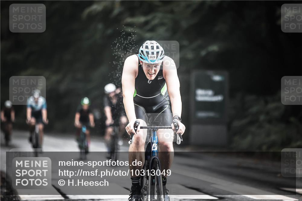 13.09.2026 - Stadtparktriathlon H.Heesch http://msf.ph/oto/10313049 13.09.2026 11:47:19 Radfahren 745, 800, 826, 859, 869, 935 meine-sportfotos.de