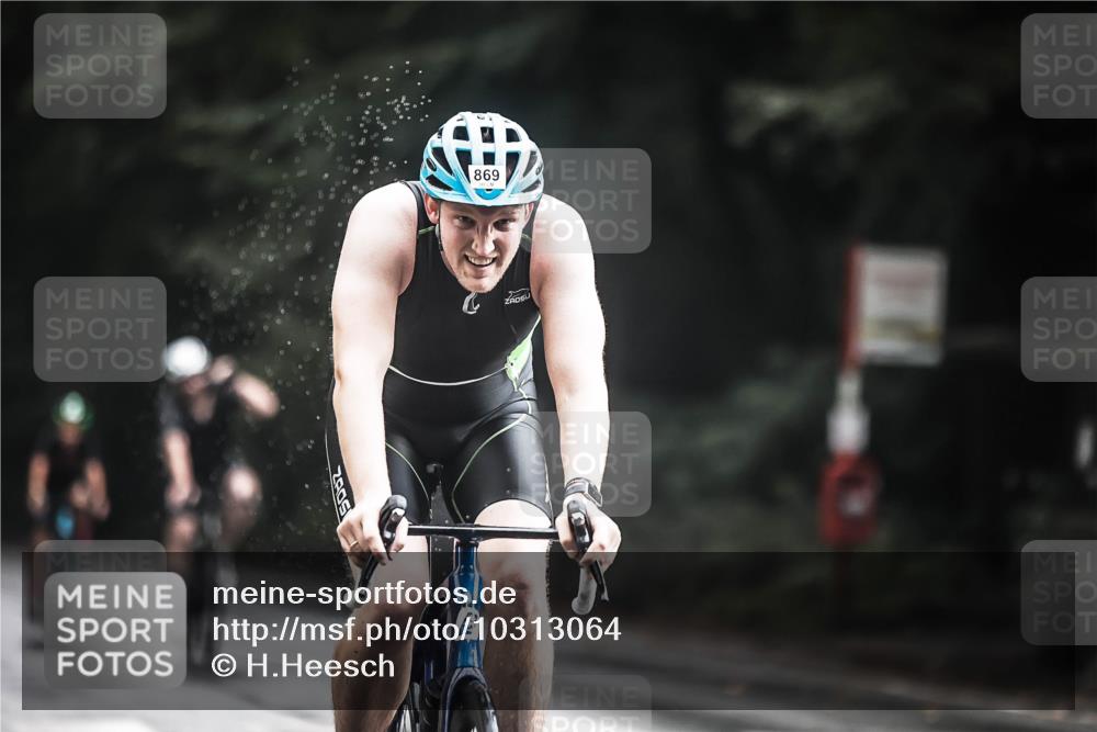 13.09.2026 - Stadtparktriathlon H.Heesch http://msf.ph/oto/10313064 13.09.2026 11:47:19 Radfahren 745, 800, 826, 859, 869, 935 meine-sportfotos.de