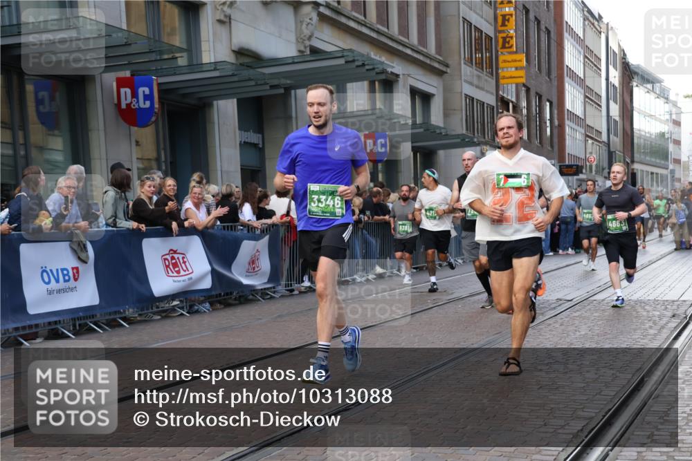 13.09.2026 - 21. swb-Marathon Bremen Strokosch-Dieckow http://msf.ph/oto/10313088 13.09.2026 13:15:13 Ziel 1033, 1445, 3346, 3536, 3743, 4212, 4573, 4646, 4653, 4663, 5533, 6011, 6162, 6515, 6526, 7203, 7291, 7346, 7717, 7730, 7992, 8086, 8254, 8255, 9029, 9391, 9475, 9777, 1510, 1664, 2383, 3357, 3504, 3717, 3743, 4111, 4382, 4968, 4992, 5003, 5149, 5294, 5298, 5385, 5417, 5471, 5796, 6351, 6379, 6404, 6521, 6528, 6717, 6773, 6902, 7190, 7432, 7497, 7515, 7730, 8238, 9253, 9338, 9363, 9483, 9523, 9797, 13137, 13139, 13141 meine-sportfotos.de