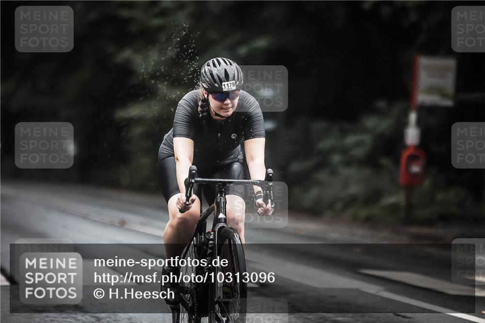13.09.2026 - Stadtparktriathlon H.Heesch http://msf.ph/oto/10313096 13.09.2026 12:54:52 Radfahren 1108, 1153, 1179, 1217, 1224, 1258, 1417 meine-sportfotos.de