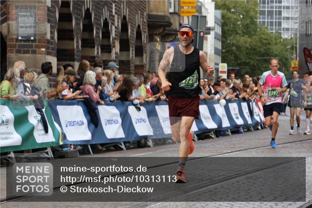 13.09.2026 - 21. swb-Marathon Bremen Strokosch-Dieckow http://msf.ph/oto/10313113 13.09.2026 13:05:04 Ziel 1224, 1712, 2207, 2646, 2956, 5283, 5674, 7538, 7814, 8054, 8701, 9070, 9306, 9689, 13034, 13187, 1822, 2297, 4025, 4729, 7102, 9273 meine-sportfotos.de