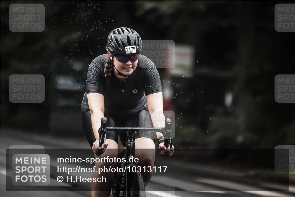13.09.2026 - Stadtparktriathlon H.Heesch http://msf.ph/oto/10313117 13.09.2026 12:54:53 Radfahren 1108, 1153, 1158, 1179, 1217, 1224, 1258, 1417 meine-sportfotos.de