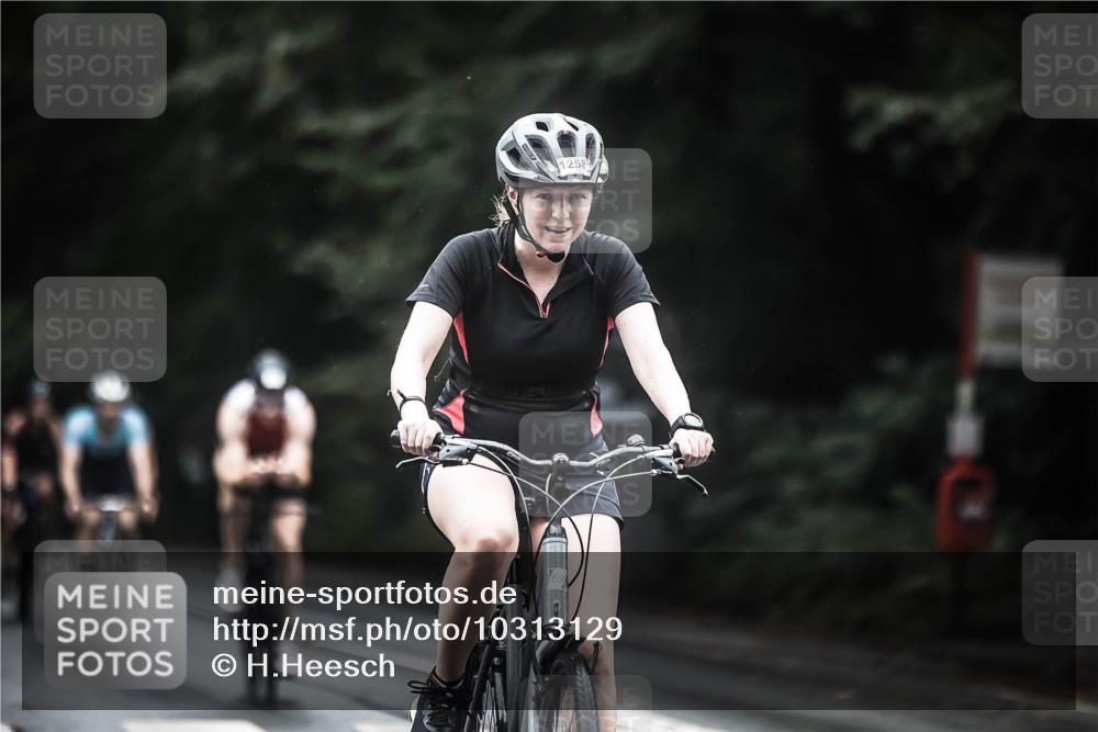 13.09.2026 - Stadtparktriathlon H.Heesch http://msf.ph/oto/10313129 13.09.2026 12:54:56 Radfahren 1108, 1153, 1158, 1179, 1224, 1258, 1286, 1417 meine-sportfotos.de